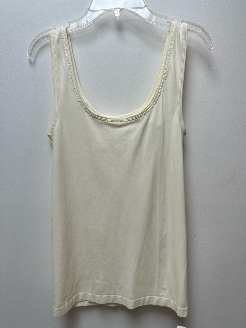 Elie Tahari Cream Sleeveless Scoop Tank Top size M/L